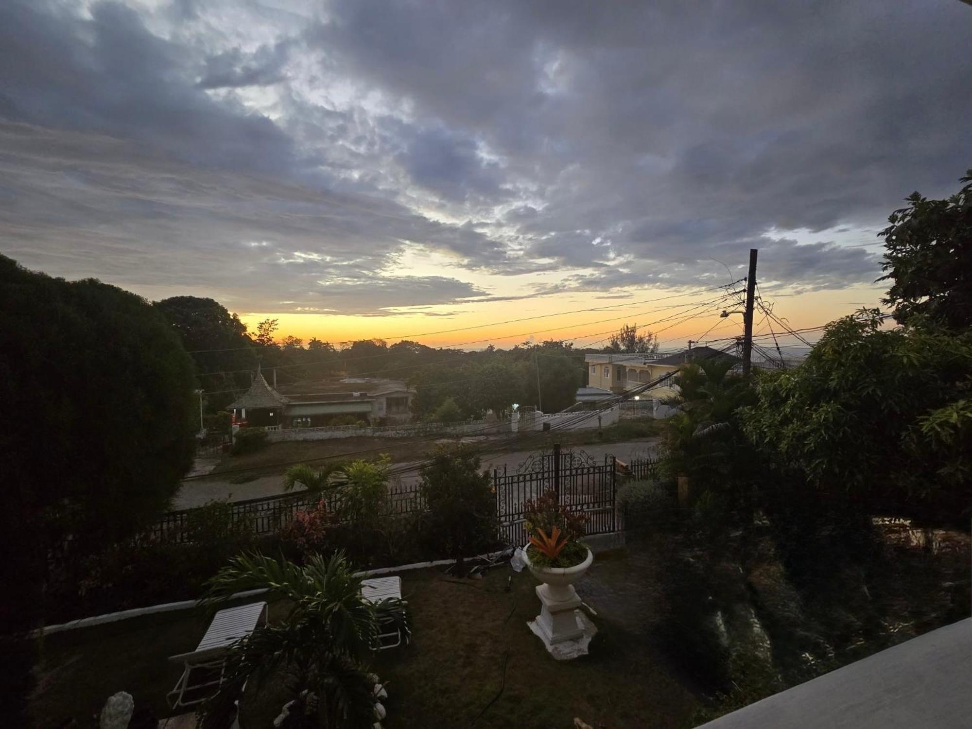 Paradise Palms Jamaica Vacation Rental Монтего-Бей Екстер'єр фото