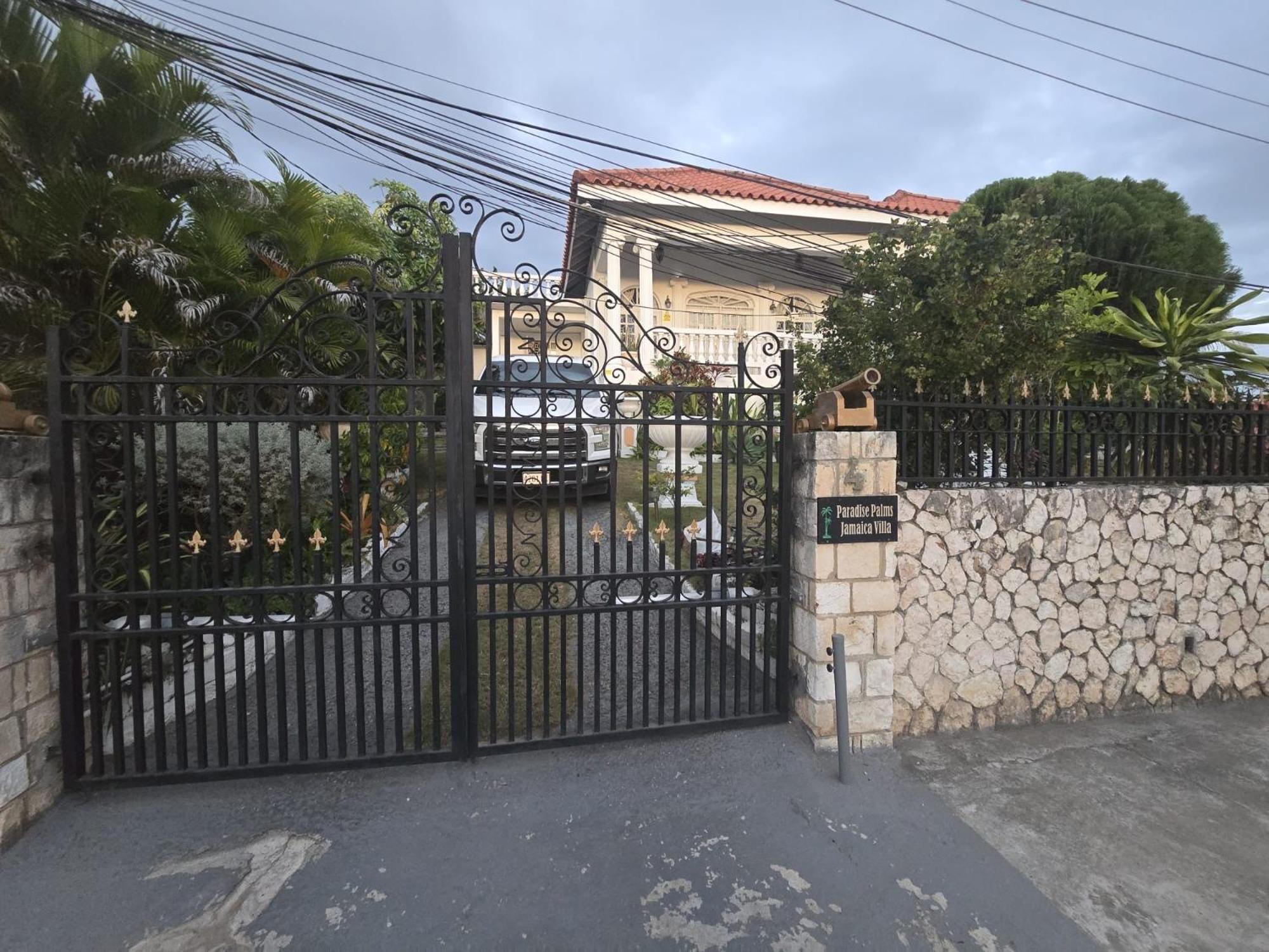 Paradise Palms Jamaica Vacation Rental Монтего-Бей Екстер'єр фото