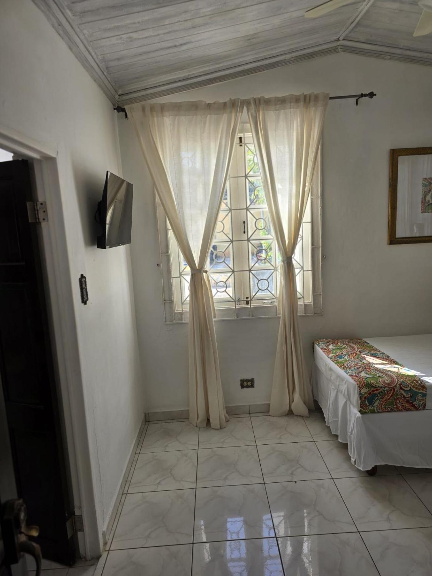 Paradise Palms Jamaica Vacation Rental Монтего-Бей Екстер'єр фото