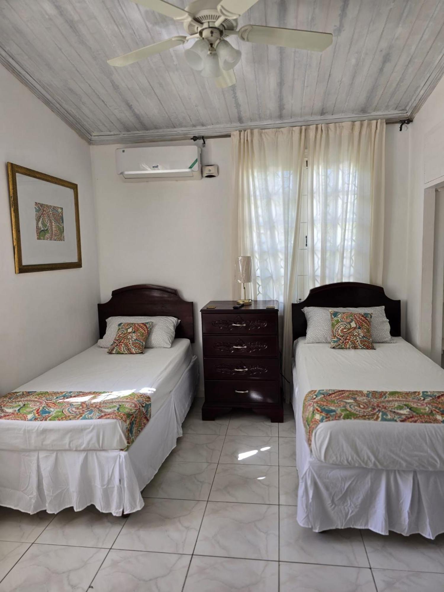 Paradise Palms Jamaica Vacation Rental Монтего-Бей Екстер'єр фото